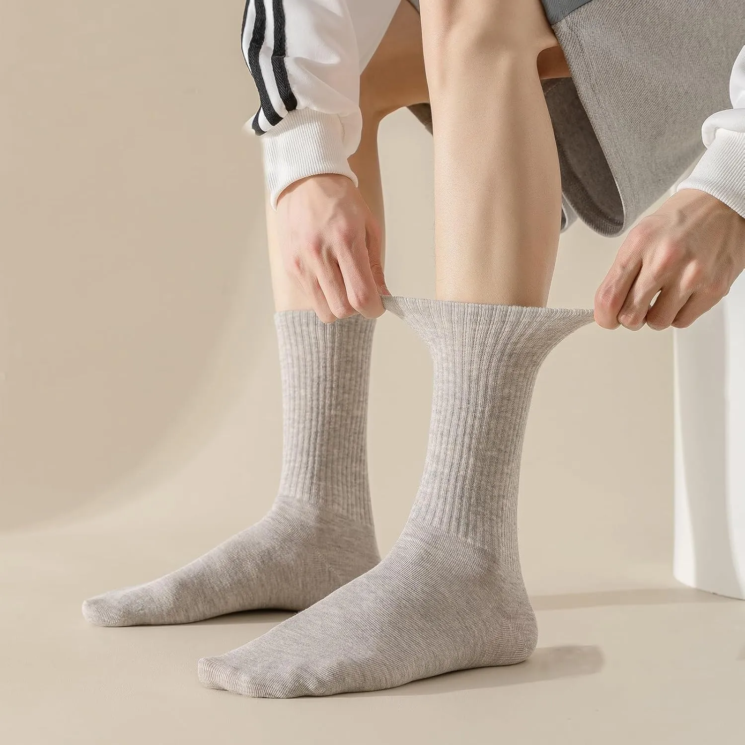 20 Pairs Crew Athletic Socks for Men Moisture Wicking Cushion Crew Socks for Sport Running Traveling