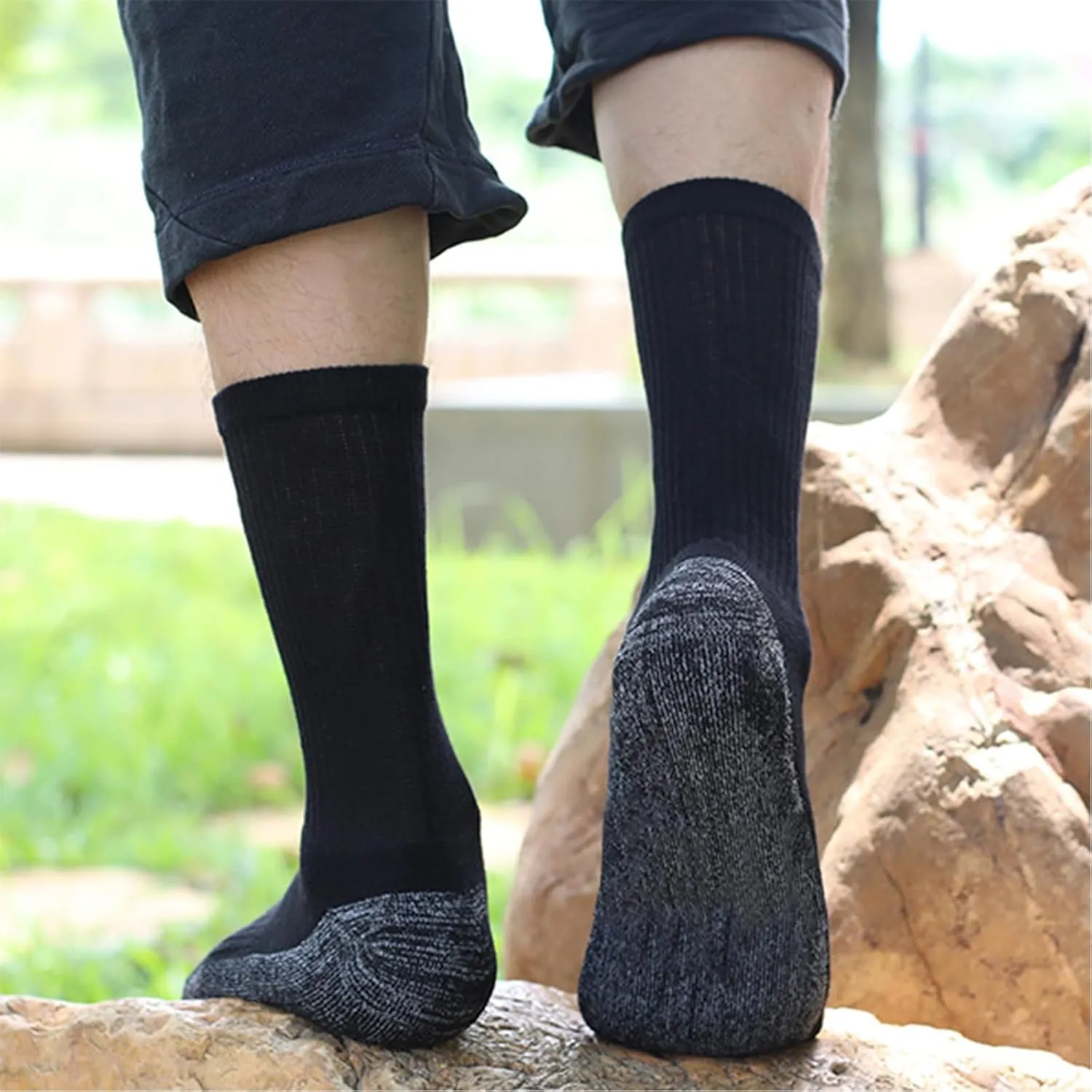 20 Pairs Crew Athletic Socks for Men Moisture Wicking Cushion Crew Socks for Sport Running Traveling