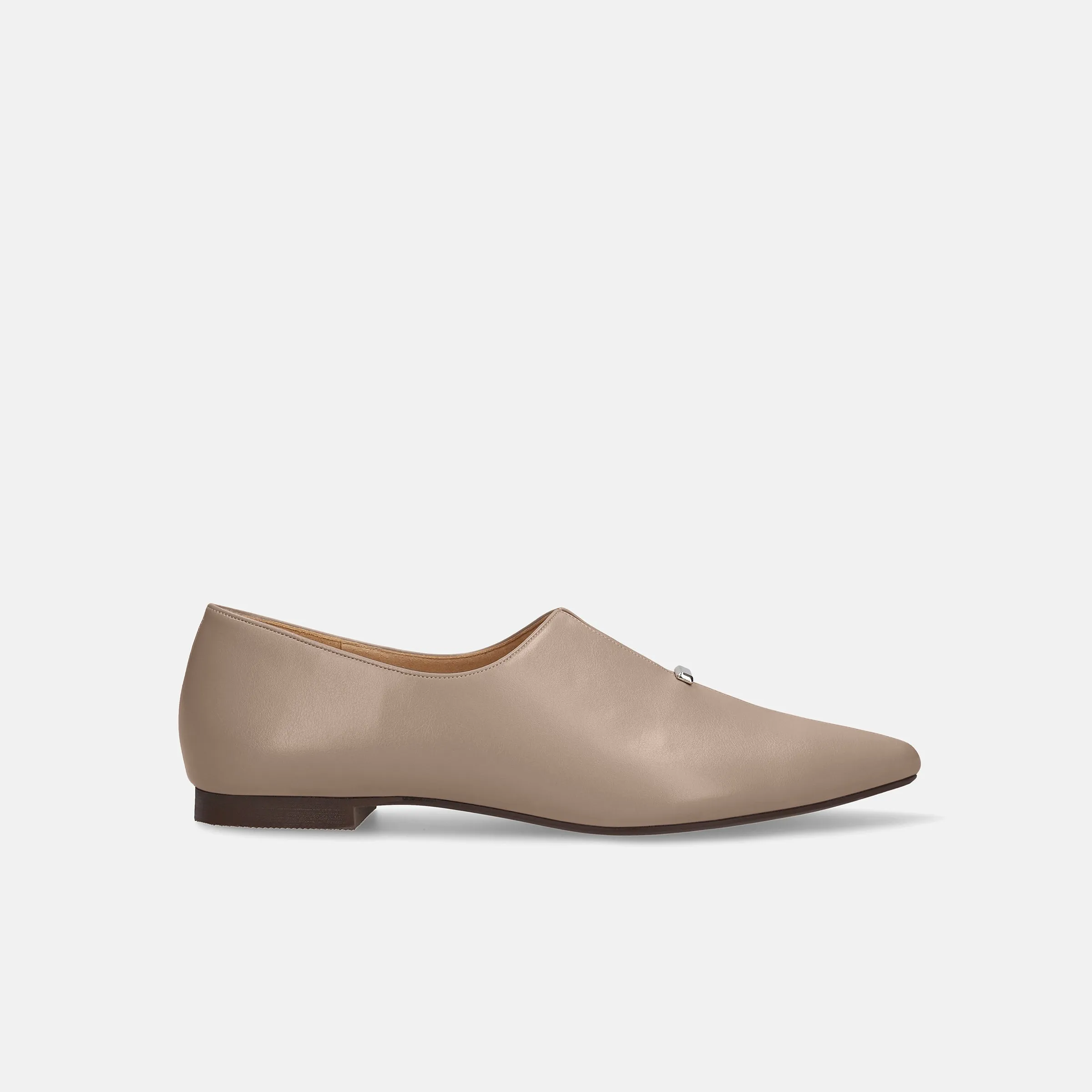 25% OFF: 2024SS: Metal Stud Slit Flat Shoes (4795) Dark Beige