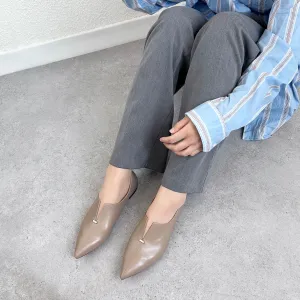 25% OFF: 2024SS: Metal Stud Slit Flat Shoes (4795) Dark Beige
