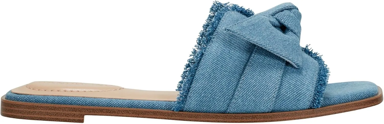 Bandolino Women's Vallen Flat Sandal