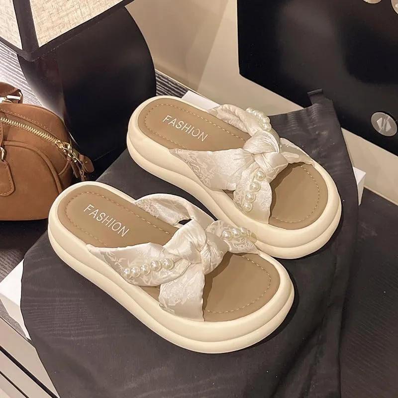 Cool slippers women's summer wear 2025 new platform beach shoes Internet celebrity women's casual lazy fashion one-word slippers