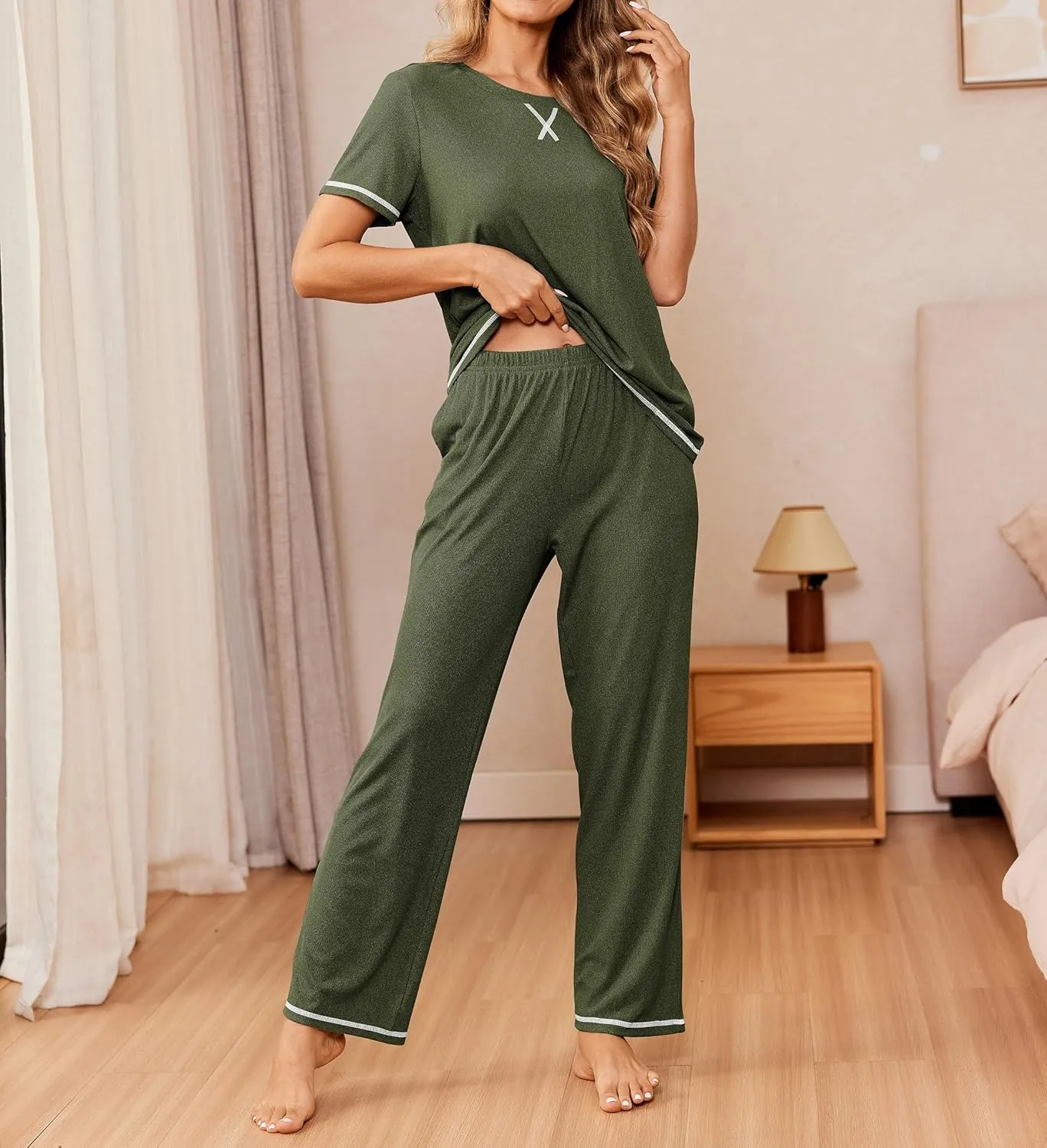 Ekouaer Women Soft Pant Sets Short Sleeve Top and Long Pants Pjs 2 Piece Lightweight Pajama Sets with Pockets