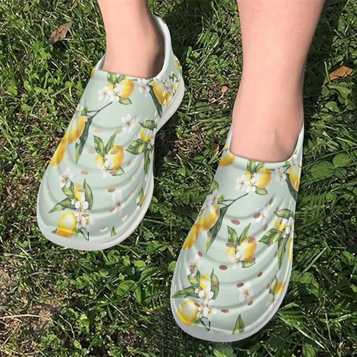 Kids Boys Girls Clog Garden Shoes Slip On Cute Sandals Beach Water Shoes for Big Kid/Children