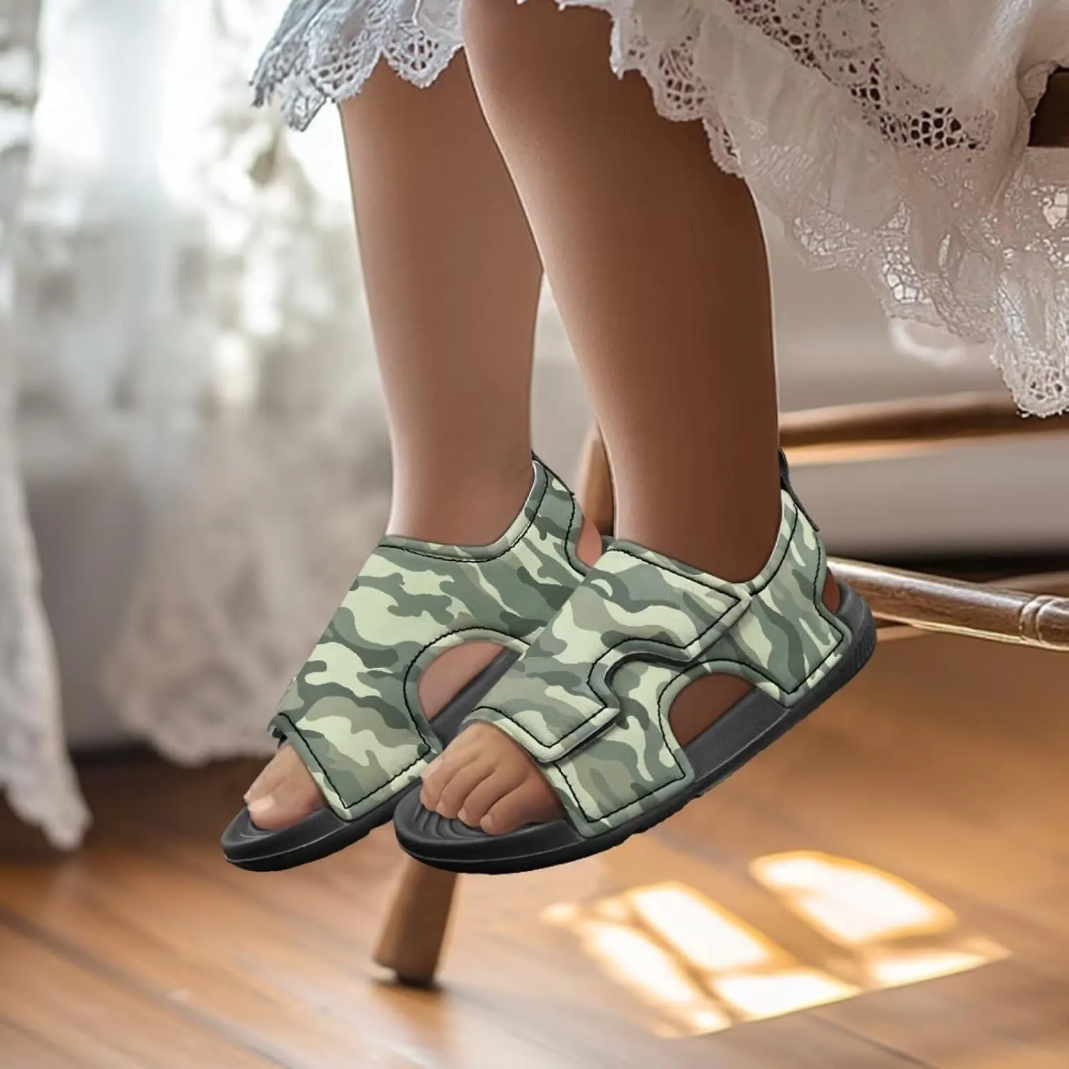 Kids Sandals Boys Girls Summer Outdoor Non-slip Athletic Sandals Adjustable Sport Sandal Lightweight Beach Gifts for Toddler/Little/Big Kid