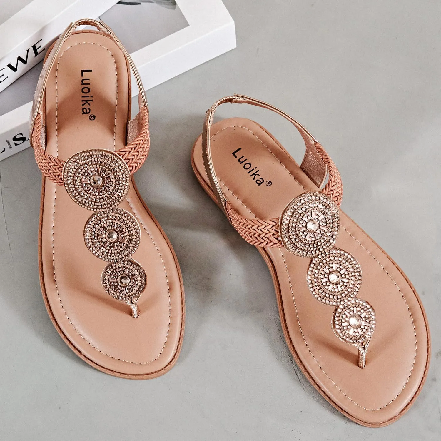 Luoika Women's Wide Width Flat Sandals, Flip Flop Thong Sandals Strappy Rhinestone Comfortable Summer Beach Shoes for Women.