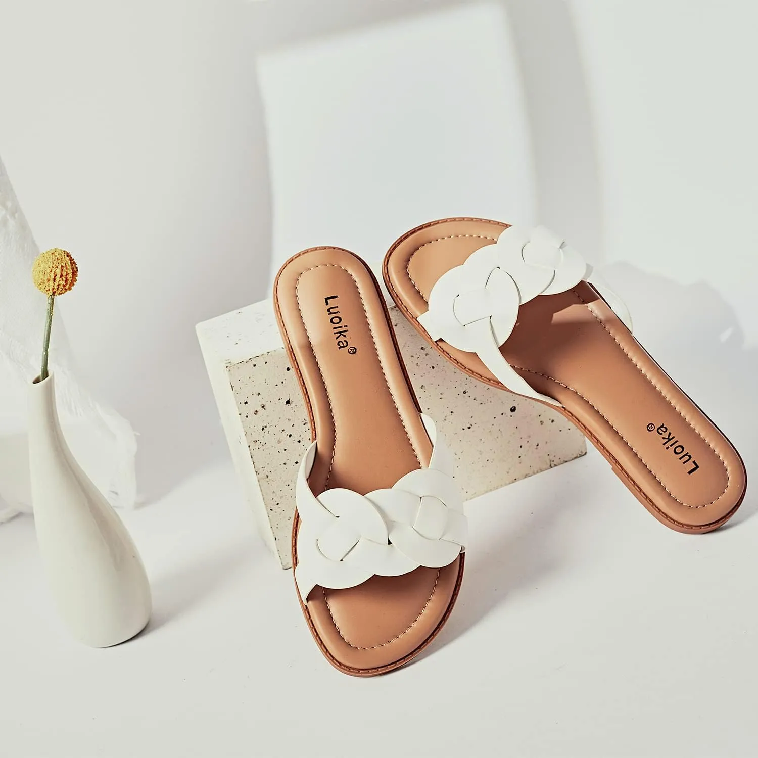 Luoika Women's Wide Width Flat Slides Sandals, Casual Comfortable Summer Beach Shoes Slip on Slide Sandal for Women.