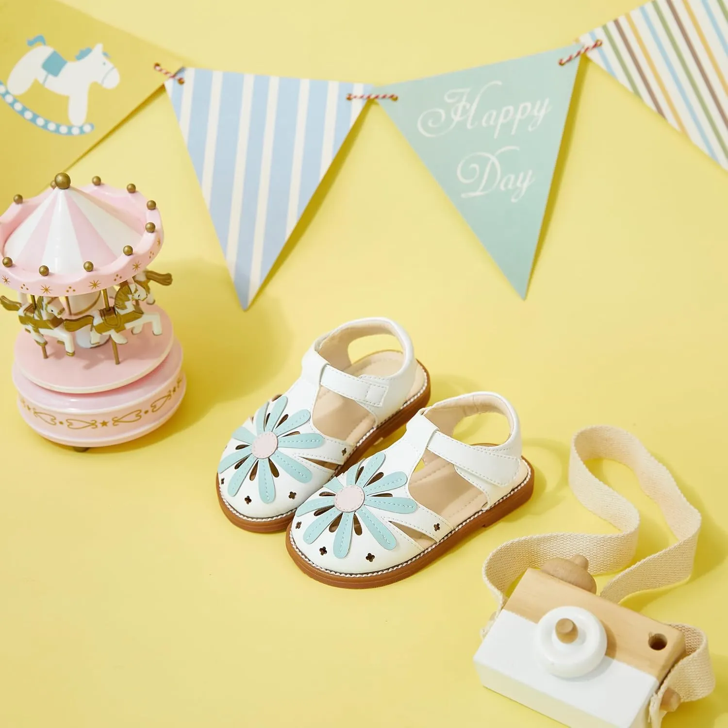 Otter MOMO Girls Open Toe Princess Flat Sandals with Comfort Sole Summer Sandals