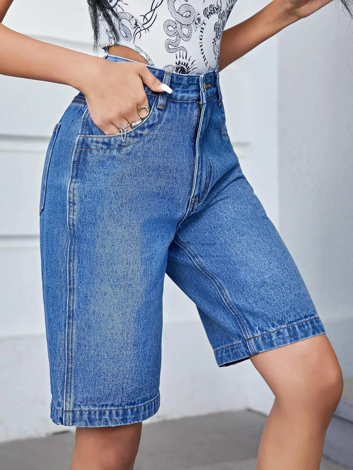 SweatyRocks Women's Casual High Rise Jean Shorts Straight Leg Zip Up Bermuda Denim Shorts