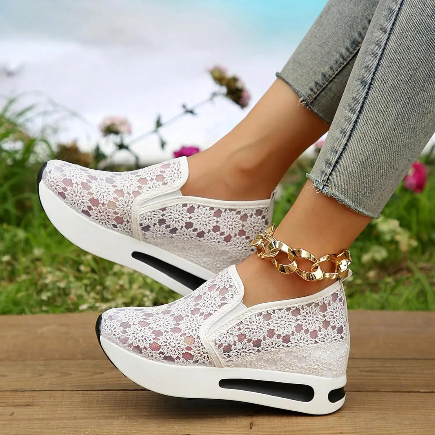 Wedge Floral Shoes Mesh Fashion Sneakers for Women Slip On Breathable Walking Shoes Women's Casual Embroidery Platform Sneakers Comfort Work Shoes High Heels Outdoor Travel Sports Shoes